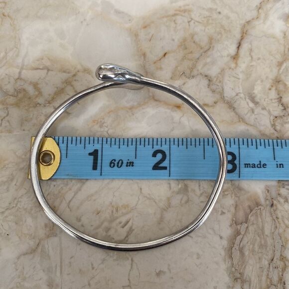 924 Sterling Silver Solid Teardrop Bypass Bracelet - Picture 5 of 6